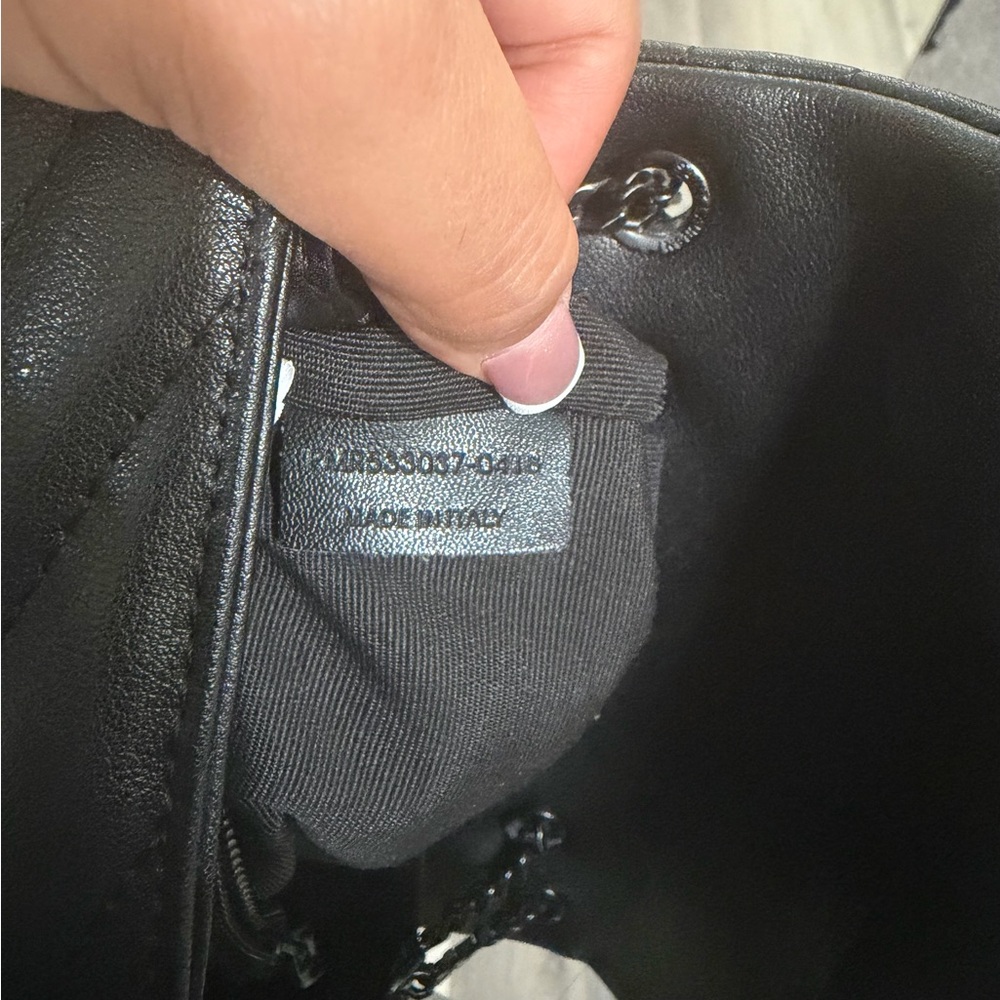 Yves Saint Laurent Black Chevron Shoulder Bag - Picture 4 of 4
